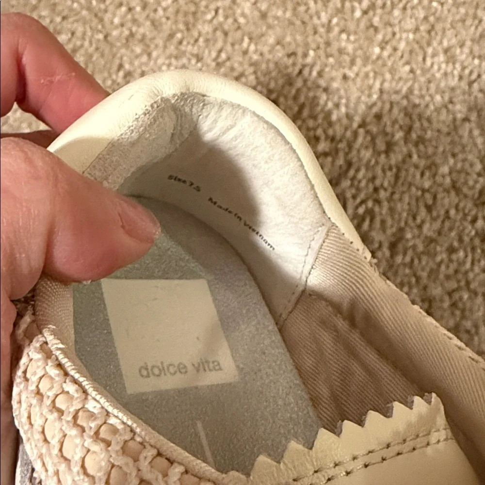 Dolce Vita Women's B.NTCD Mesh Running Sneakers gold woven cream size 7.5 shoe - Picture 5 of 7